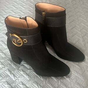 Coach Black Suede boogie w/Gold hardware Dara C Buckle boot, size 11-B